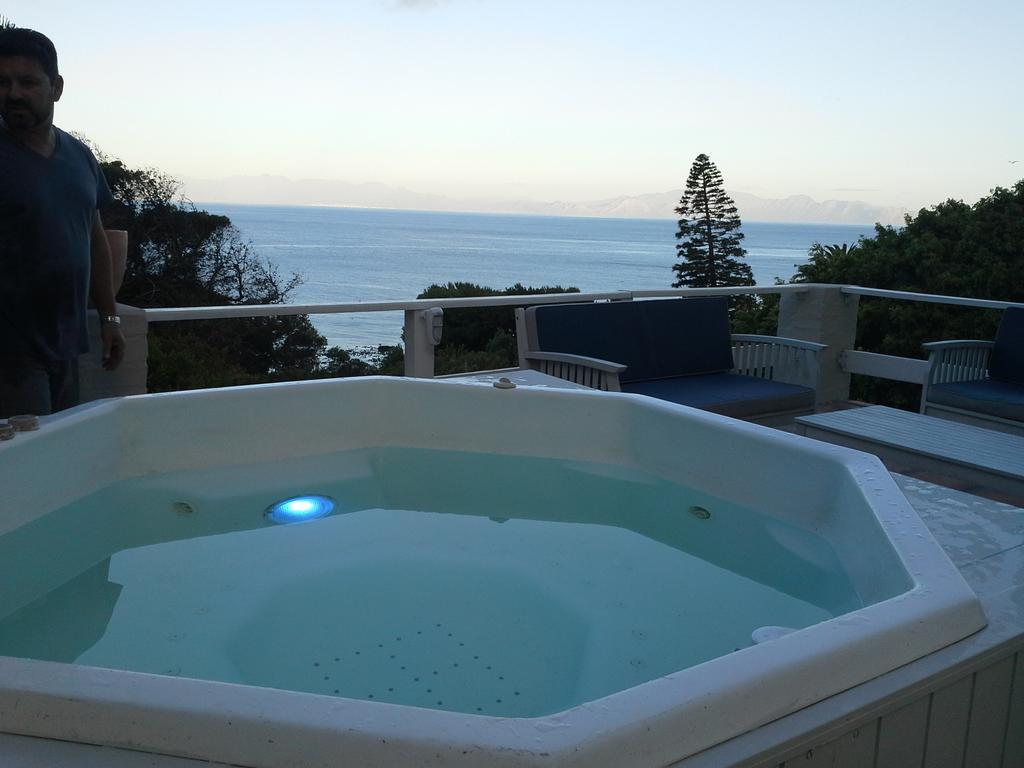 Seabreeze Luxury Two Bedroom Self Catering Penthouse Le Cap Chambre photo