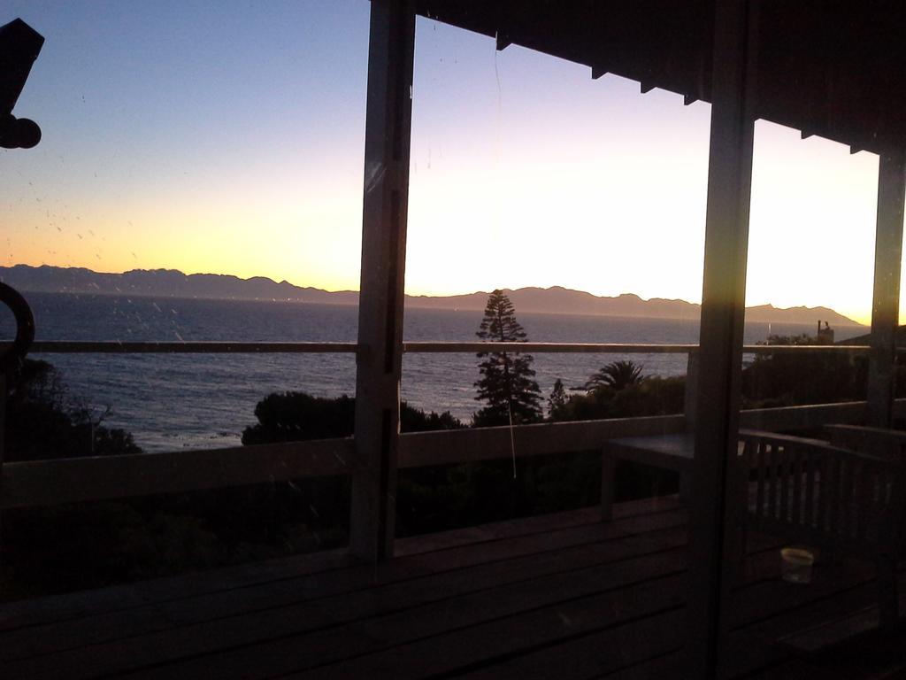 Seabreeze Luxury Two Bedroom Self Catering Penthouse Le Cap Chambre photo